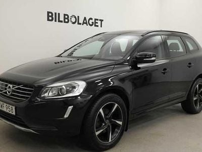 Svart Begagnad 2016 Volvo XC60 Momentum SUV | 215 800 kr (Marknadspris)