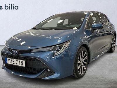 Begagnad Toyota Corolla Hybrid Style 124 HK (91 kW) 2021 Blå Halvkombi