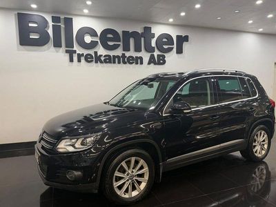 Svart Begagnad 2011 VW Tiguan Sportline SUV | 109 900 kr (Dyr)