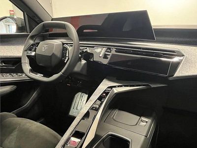 Vit okenite Begagnad 2024 Peugeot 5008 GT Minibuss | 439 900 kr (Lite dyr)