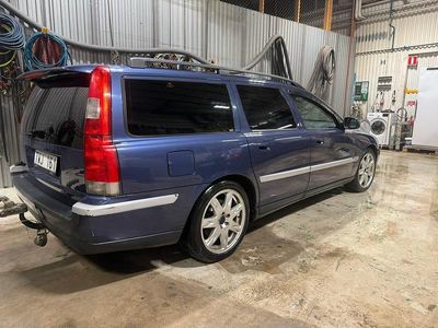 Begagnad 2003 Volvo V70 Kombi | 20 000 kr (Dyr)