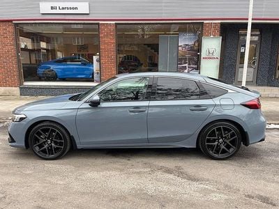 Begagnad Honda Civic 184 HK (135 kW) 2022 Mörkgrå Halvkombi