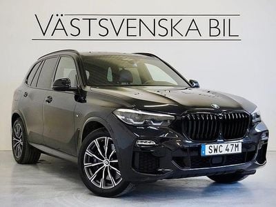 Svart Begagnad 2021 BMW X5 iPerformance SUV | 549 000 kr (Marknadspris)
