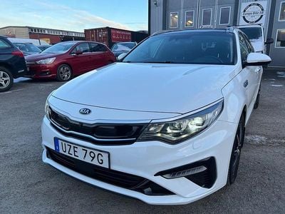 Begagnad Kia Optima Advance 205 HK (150 kW) 2019 Vit Kombi