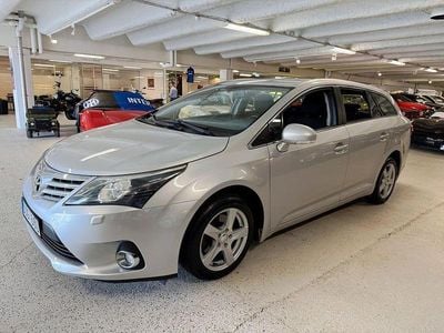 Begagnad Toyota Avensis Business Edition 124 HK (91 kW) 2013 Silver Kombi