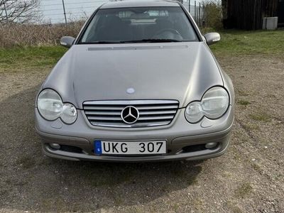 Mercedes C200