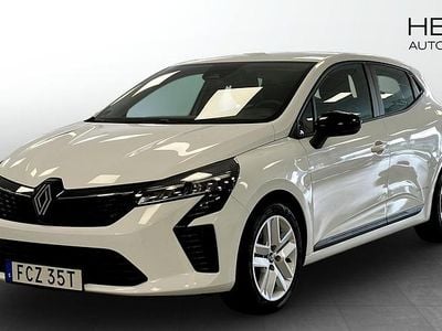 Vit Begagnad 2024 Renault Clio V | 234 900 kr