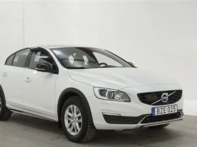 begagnad Volvo S60 CC D4 AWD Geartronic Classic, Momentum