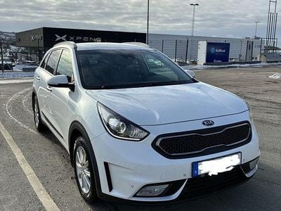 Begagnad Kia Niro Advance 141 HK (103 kW) 2018 Snow white pearl SUV