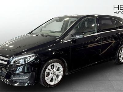 Begagnad Mercedes 200 Urban 136 HK (100 kW) 2017 Svart Halvkombi