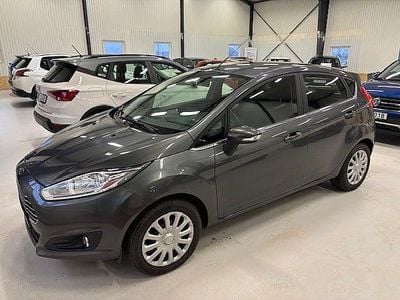 Begagnad Ford Fiesta Titanium 80 HK (58 kW) 2016 Grå Halvkombi