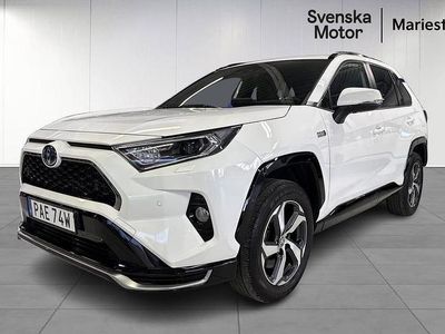 Vit Begagnad 2021 Toyota RAV4 Edition SUV | 364 200 kr (Marknadspris)