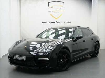 Porsche Panamera 4