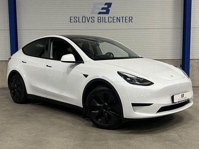 Vit Begagnad 2024 Tesla Model Y Standard Range SUV | 449 990 kr (Dyr)