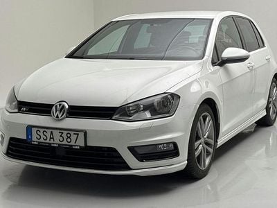 Vit Begagnad 2017 VW Golf VII R-line | 139 900 kr (Marknadspris)