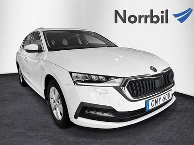 Candy white Begagnad 2023 Skoda Octavia Ambition Kombi | 269 000 kr (Marknadspris)