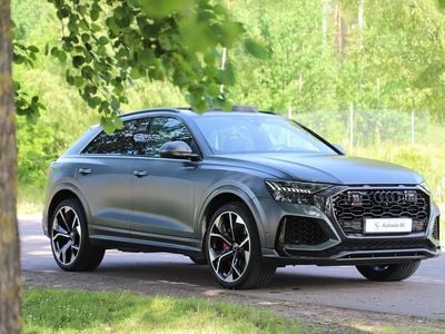 Grå Begagnad 2022 Audi RS Q8 Sport SUV | 995 000 kr (Marknadspris)