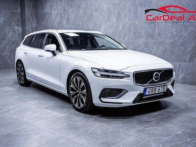 Vit Begagnad 2022 Volvo V60 Core Kombi | 298 800 kr (Marknadspris)