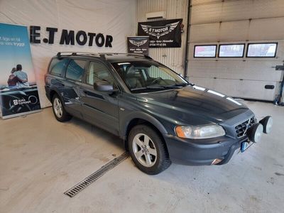 begagnad Volvo XC70 2.5T 210hk AWD automat Momentum Euro 4