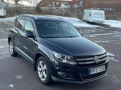 Begagnad VW Tiguan Sportline 160 HK (117 kW) 2012 Svart SUV