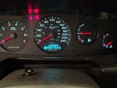 Folierad huv och baklucka Begagnad 1999 Chrysler Stratus Cab | 20 000 kr