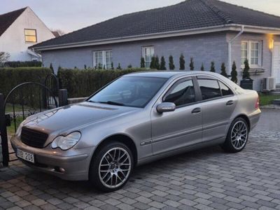 Mercedes C180