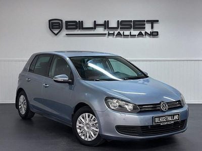 Blå Begagnad 2010 VW Golf VI Halvkombi | 69 900 kr (Marknadspris)