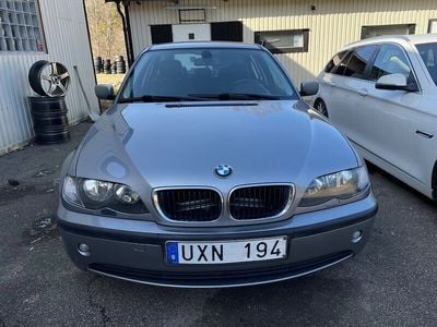 Begagnad BMW 316 116 HK (85 kW) 2004 Ljusgrå (grå) Sedan