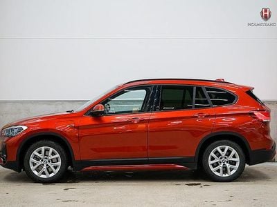 Orange Begagnad 2021 BMW X1 Sport Line SUV | 289 900 kr (Marknadspris)