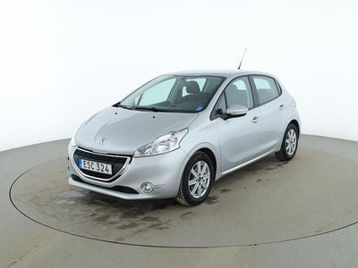 Ljusgrå Begagnad 2015 Peugeot 208 Halvkombi | 83 000 kr (Marknadspris)