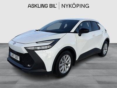 Begagnad Toyota C-HR Style 140 HK (102 kW) 2024 Vit SUV