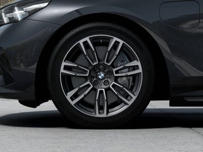 BMW 550e