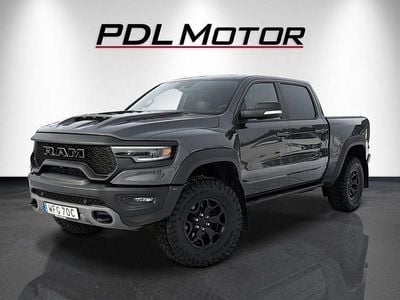 Begagnad Dodge Ram 711 HK (522 kW) 2021 Grå