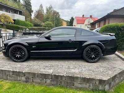 Begagnad Ford Mustang GT 304 HK (223 kW) 2005