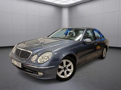 Begagnad Mercedes E200 Avantgarde 163 HK (119 kW) 2003 Blå Sedan