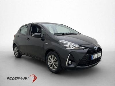 Begagnad Toyota Yaris Hybrid Active 101 HK (74 kW) 2018 Svart Halvkombi