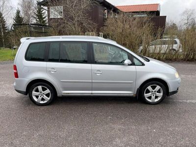 begagnad VW Touran 2.0 FSI Euro 4