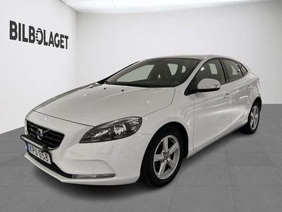Vit Begagnad 2014 Volvo V40 Kinetic Kombi | 89 800 kr (Marknadspris)