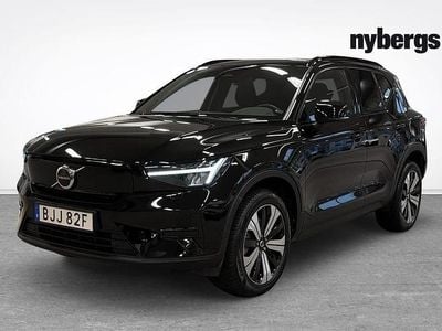 Svart Begagnad 2023 Volvo XC40 Core SUV | 309 000 kr