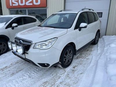 Vit Begagnad 2015 Subaru Forester SUV | 169 900 kr (Marknadspris)