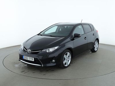 Svart Begagnad 2014 Toyota Auris Halvkombi | 131 000 kr (Marknadspris)