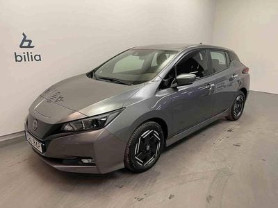 Grå Begagnad 2023 Nissan Leaf Halvkombi | 169 000 kr