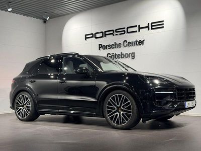 Svart Begagnad 2024 Porsche Cayenne SUV | 1 049 000 kr