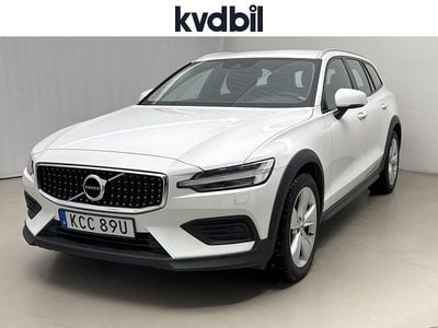Vit Begagnad 2022 Volvo V60 CC Kombi | 259 000 kr (Superpris)