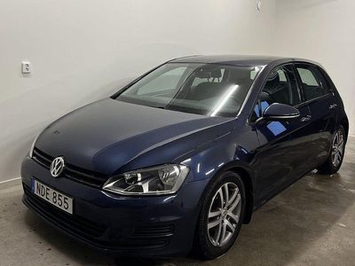 Blå Begagnad 2013 VW Golf VII Halvkombi | 74 900 kr (Marknadspris)