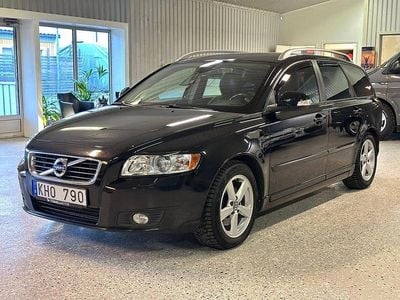 Begagnad Volvo V50 Momentum 150 HK (110 kW) 2011 Svart Kombi