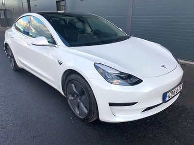 begagnad Tesla Model 3 Standard Range Plus Moms Svensksåld Leasebar