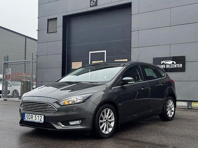 Begagnad Ford Focus Titanium 101 HK (74 kW) 2016 Grå Halvkombi