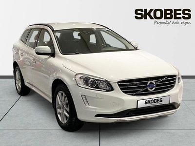 Begagnad Volvo XC60 Momentum 151 HK (111 kW) 2017 Vit SUV