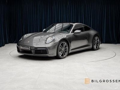 Begagnad Porsche 911 Carrera 4 385 HK (283 kW) 2019 Grå Sportkupé